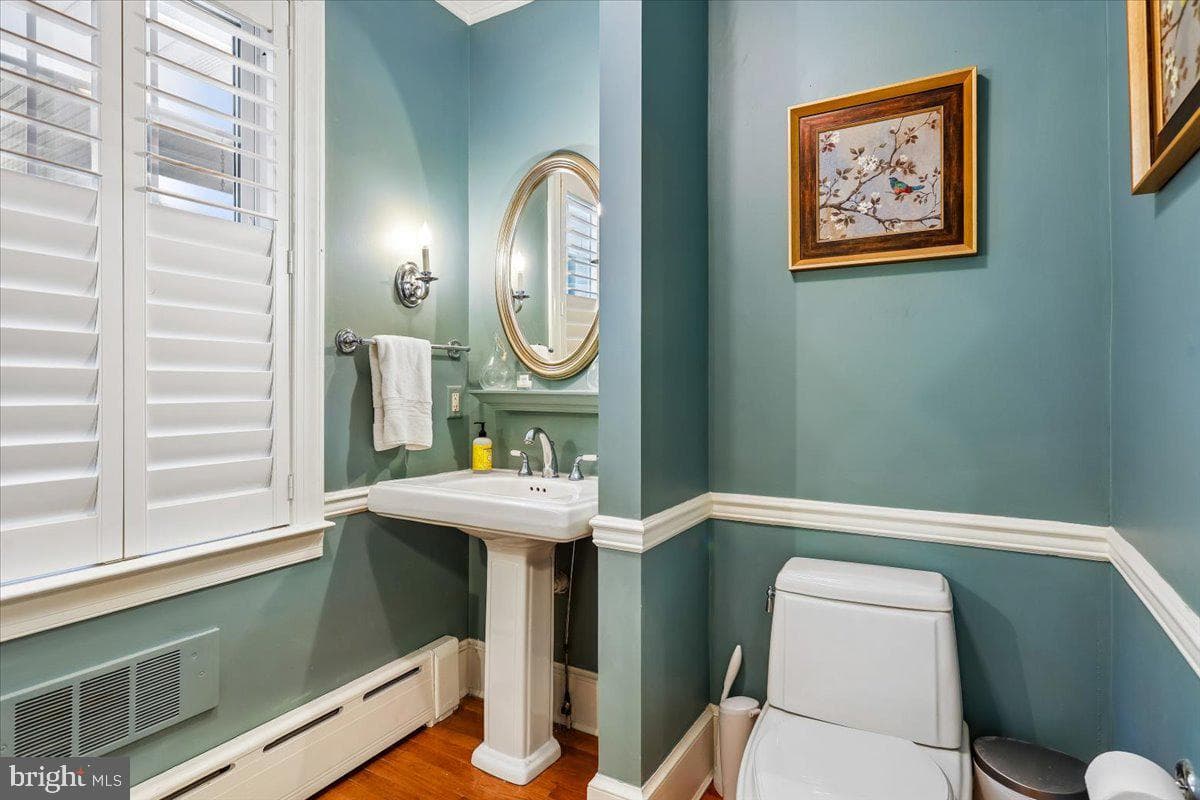 7810 Chelsea Street photo 28
