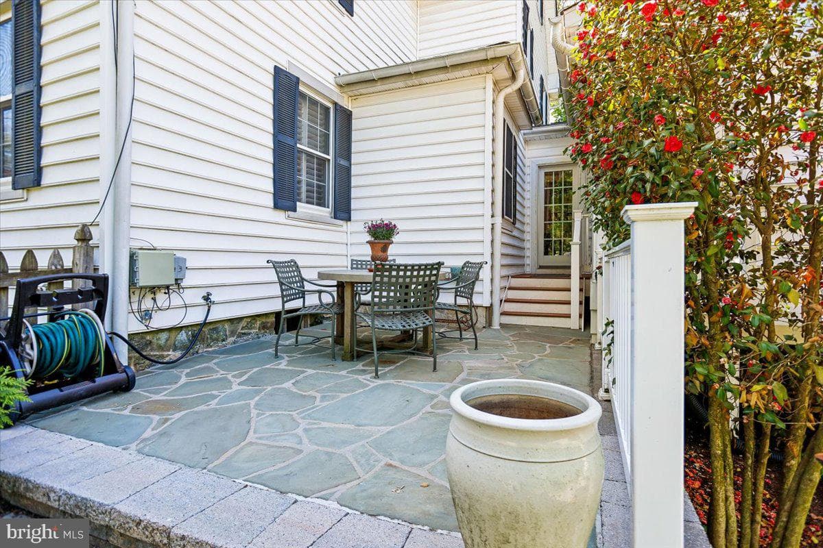 7810 Chelsea Street photo 60