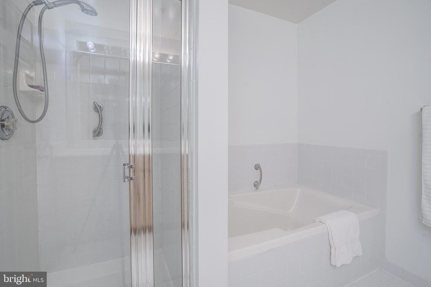 9401 Wordsworth Way #306 photo 16