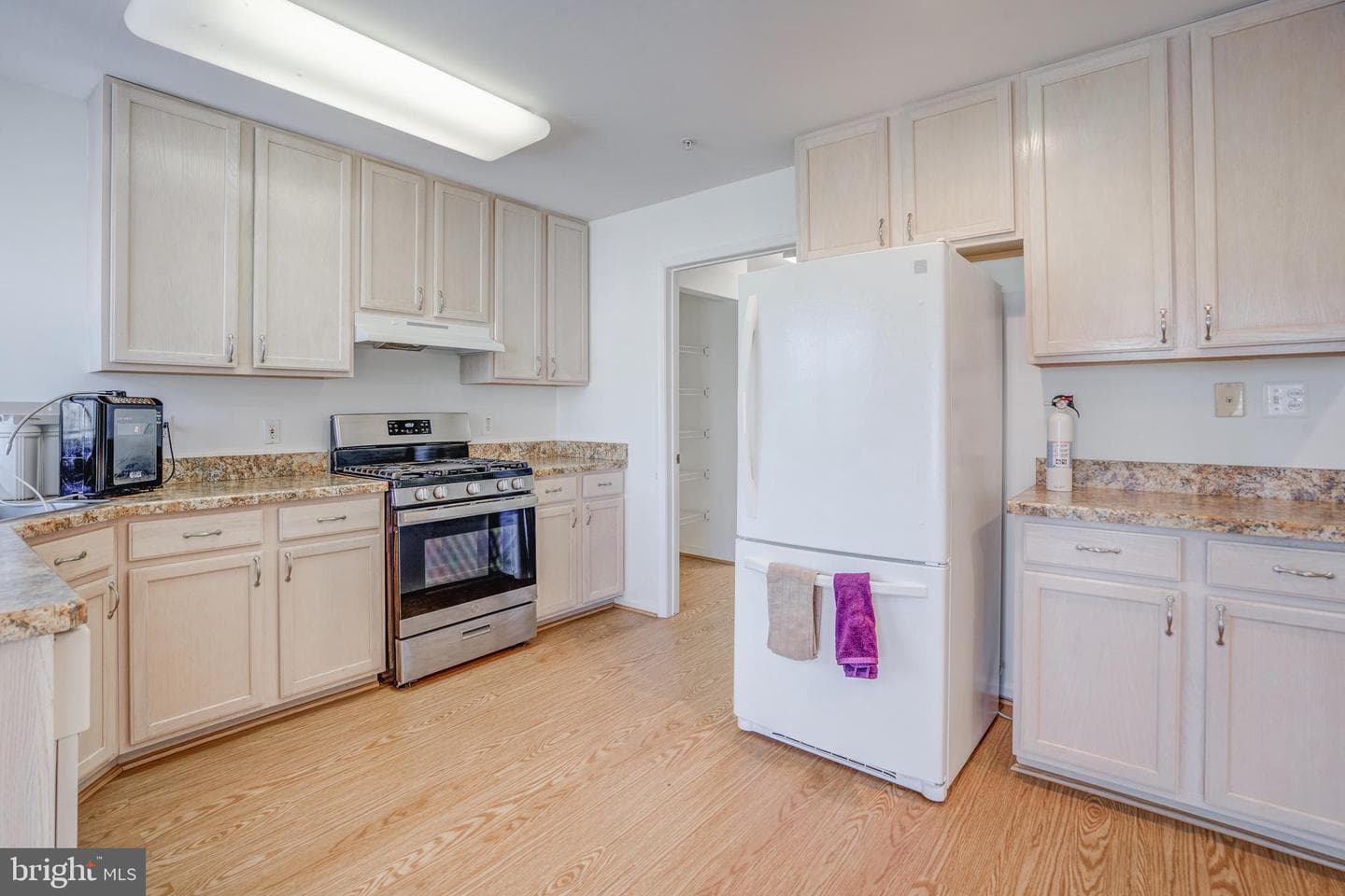 9401 Wordsworth Way #306 photo 5