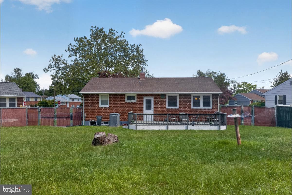 8521 Fieldway Drive photo 28