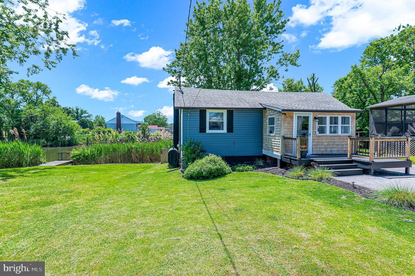 2412 Jarsey Avenue photo 47