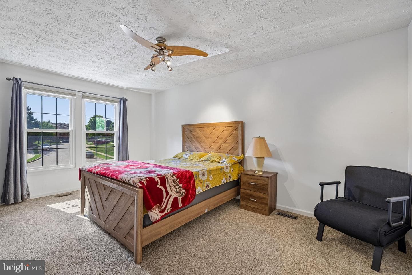 8 Amys Way Court photo 4