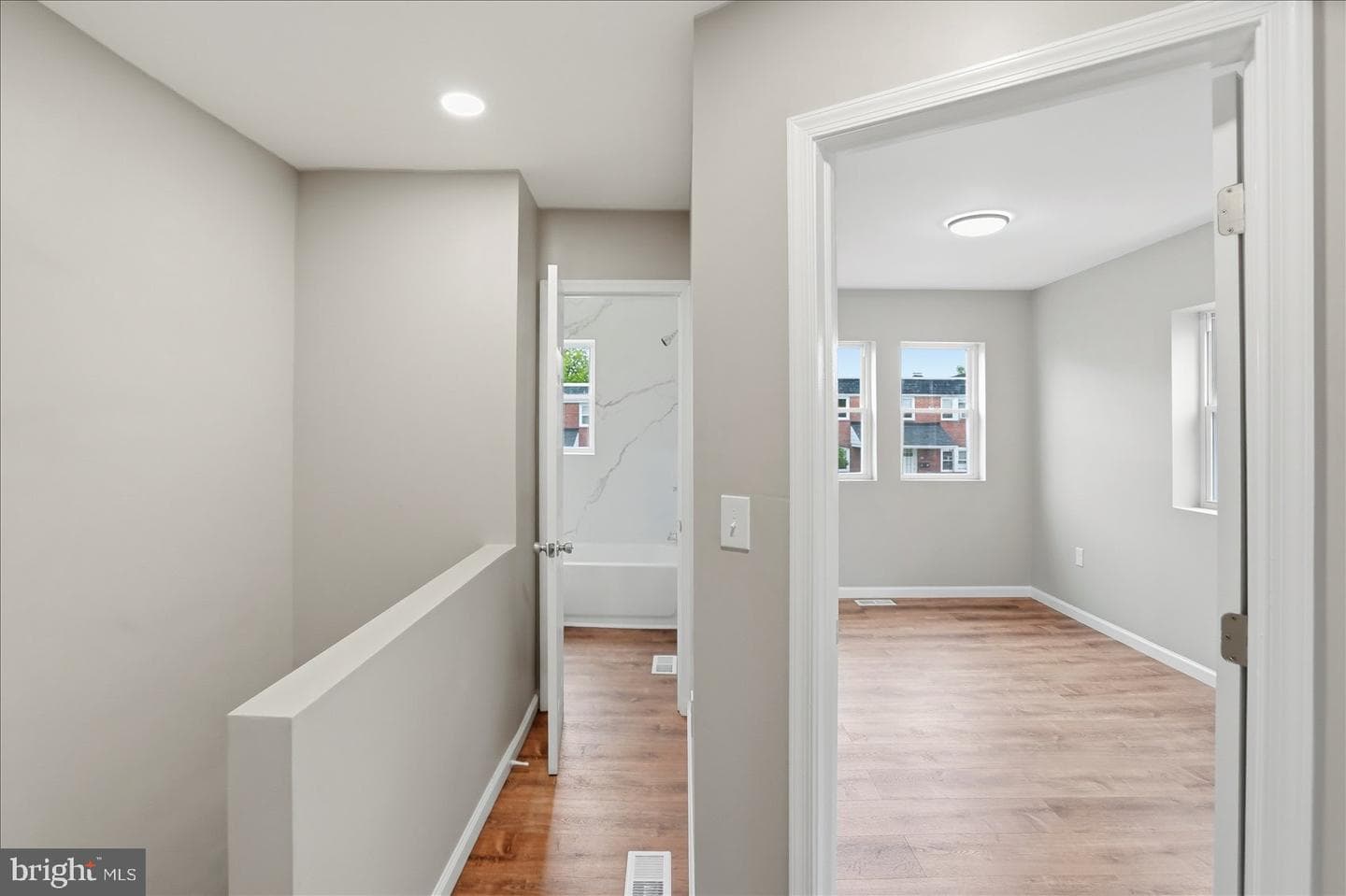 19 Warren Road photo 28