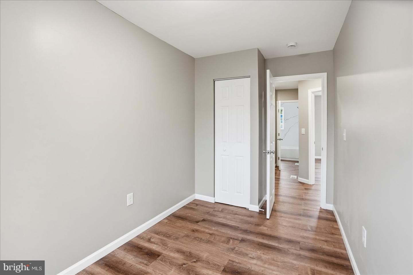 19 Warren Road photo 30