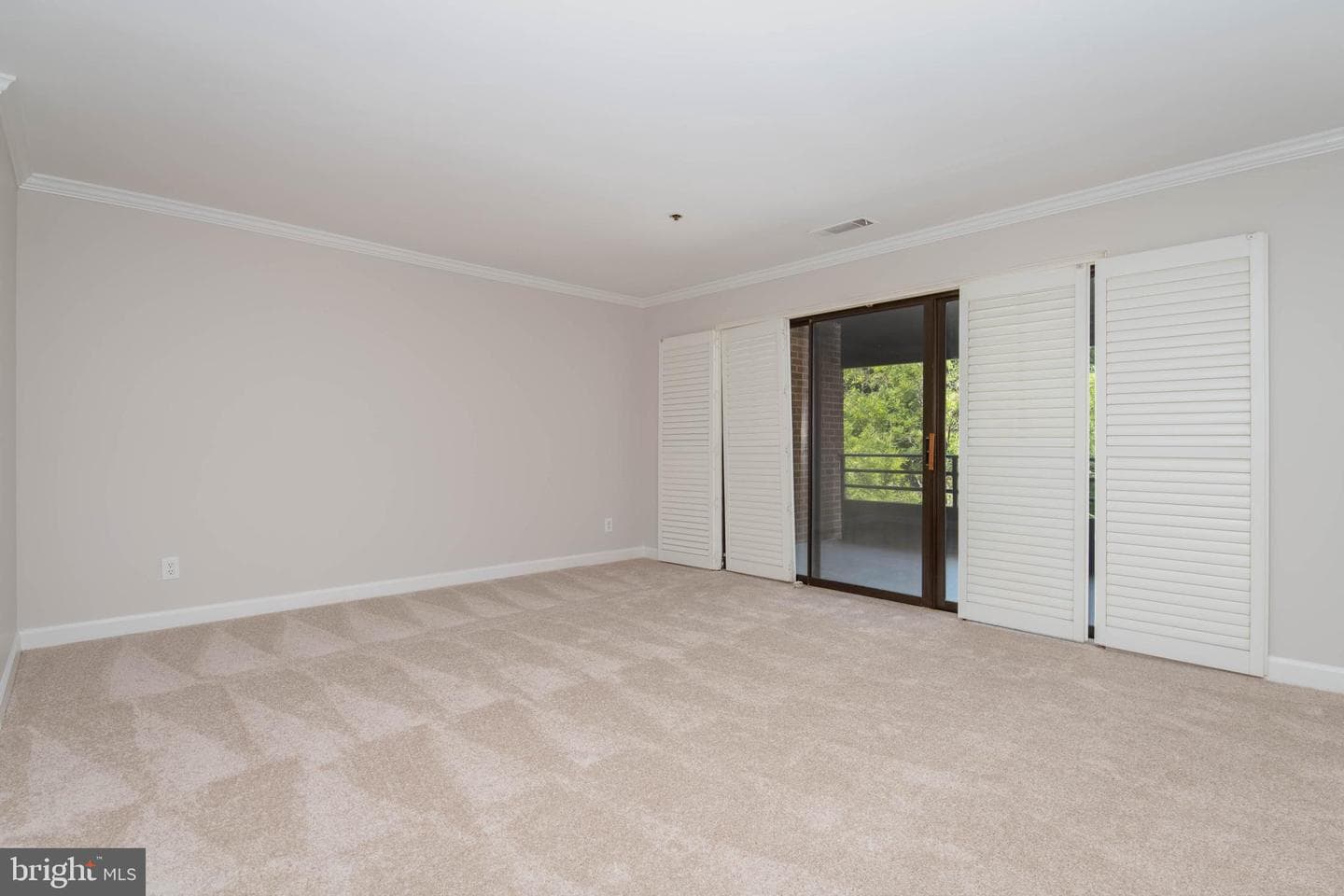 1 Southerly Court #305 photo 12