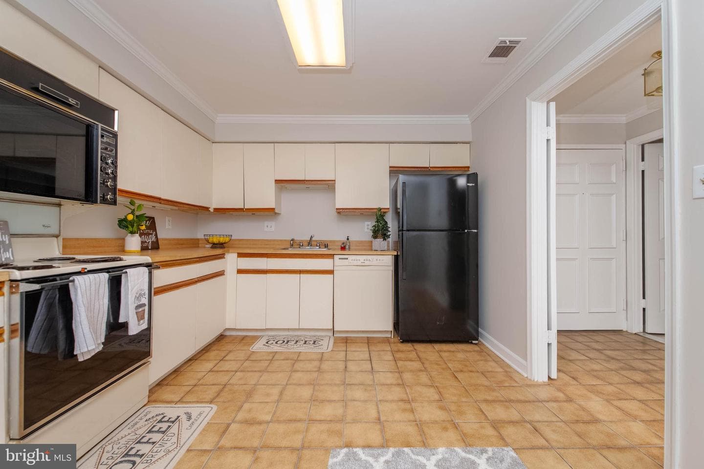 1 Southerly Court #305 photo 22