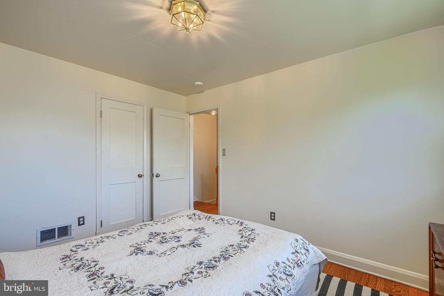 1627 Aberdeen Road photo 31