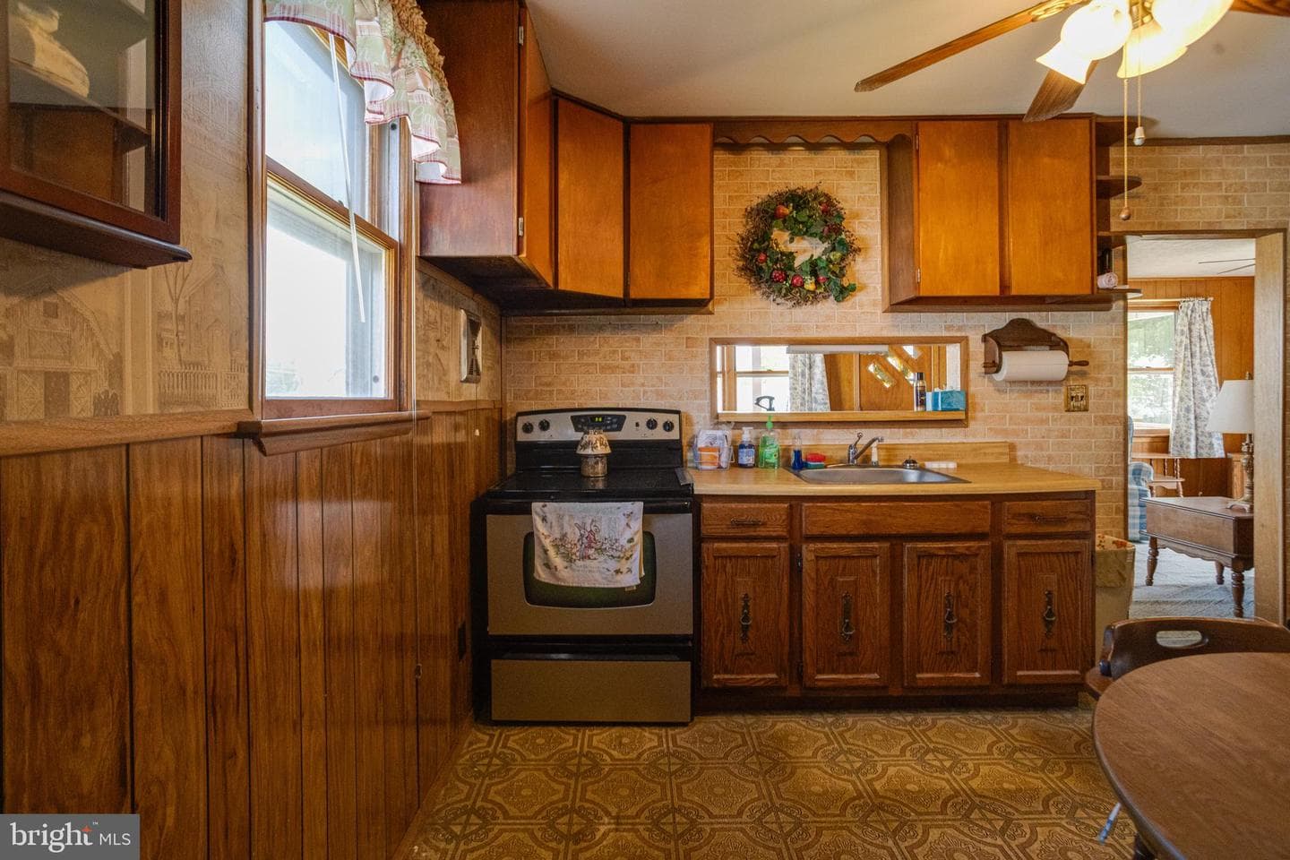 802 Wise Avenue photo 9