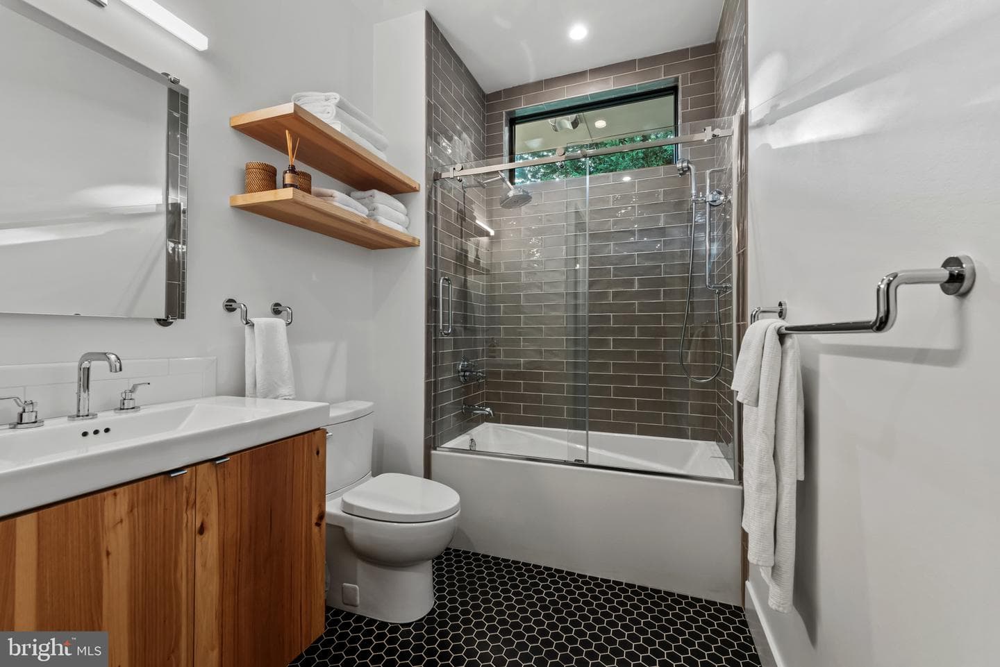 3410 Woodvalley Drive photo 40