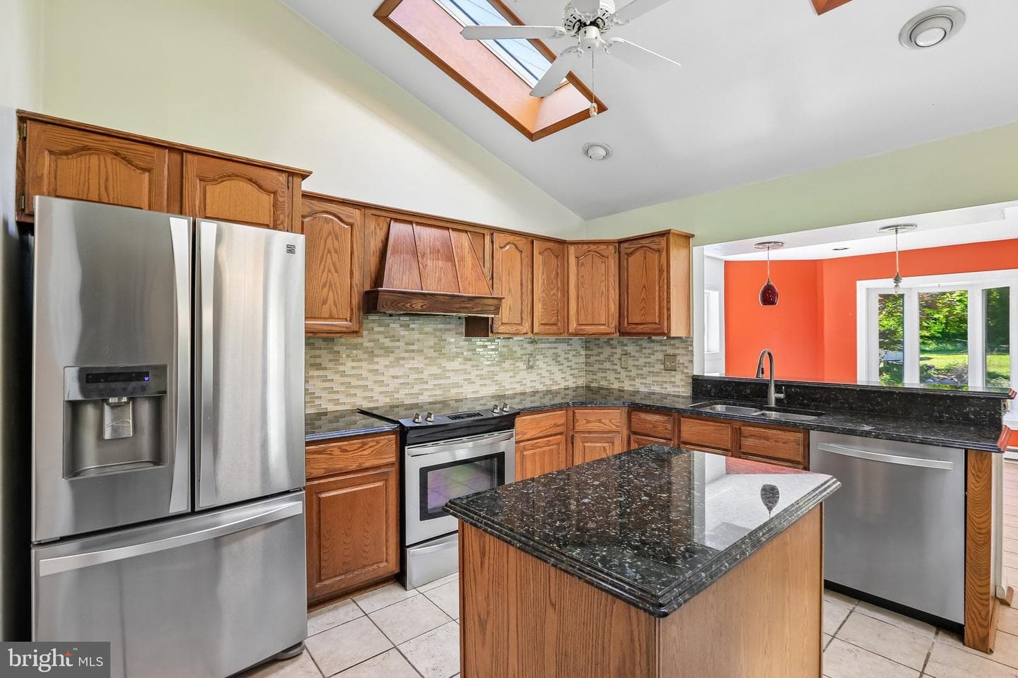 5509 East Avenue photo 12