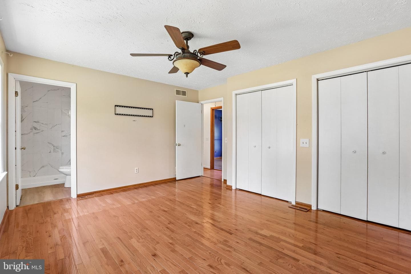 5509 East Avenue photo 23