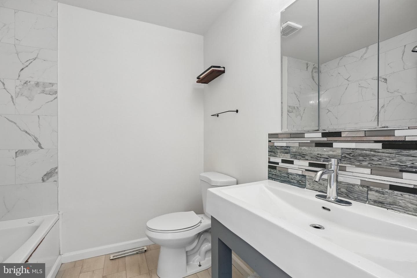 5509 East Avenue photo 31