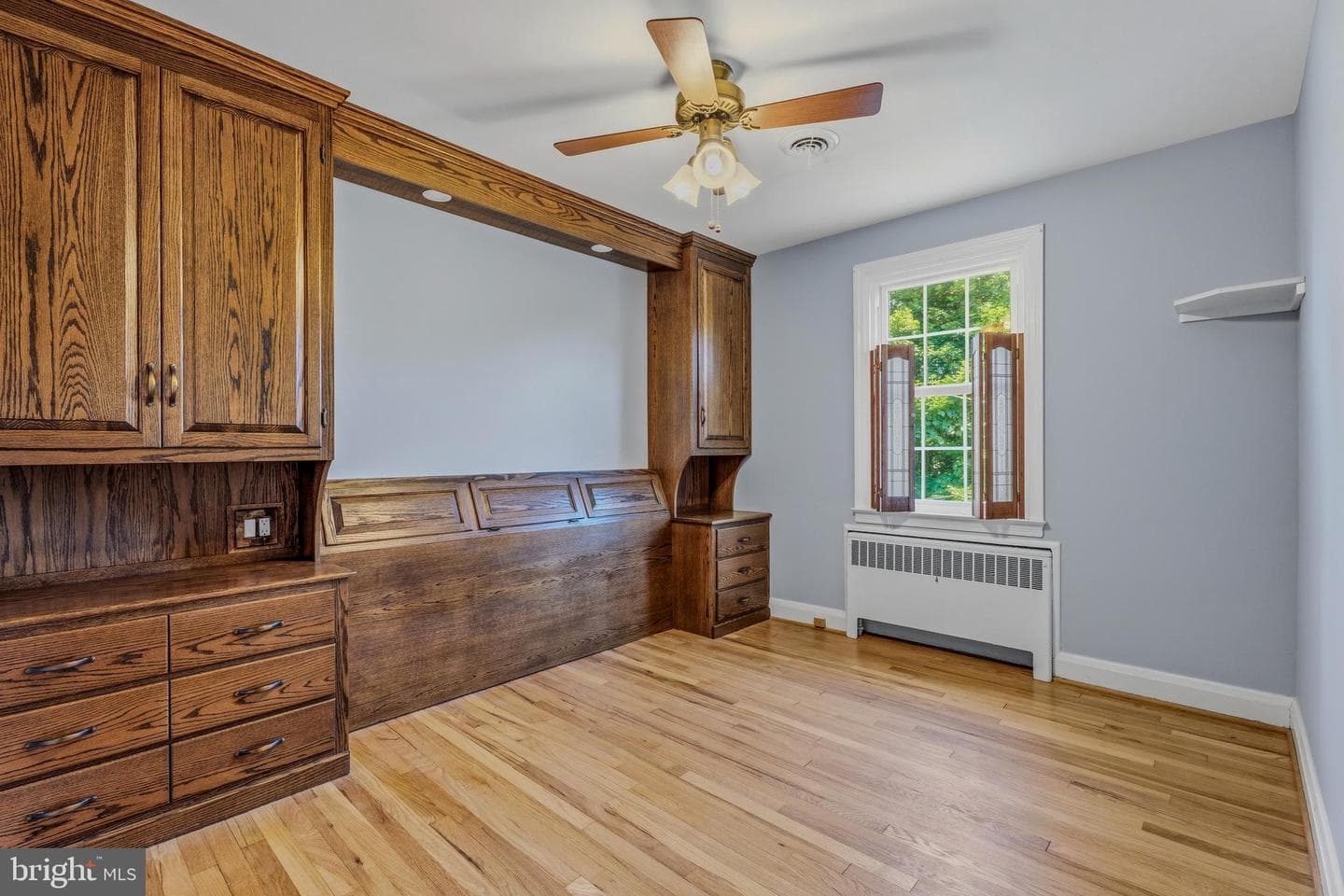 209 Burke Avenue photo 21