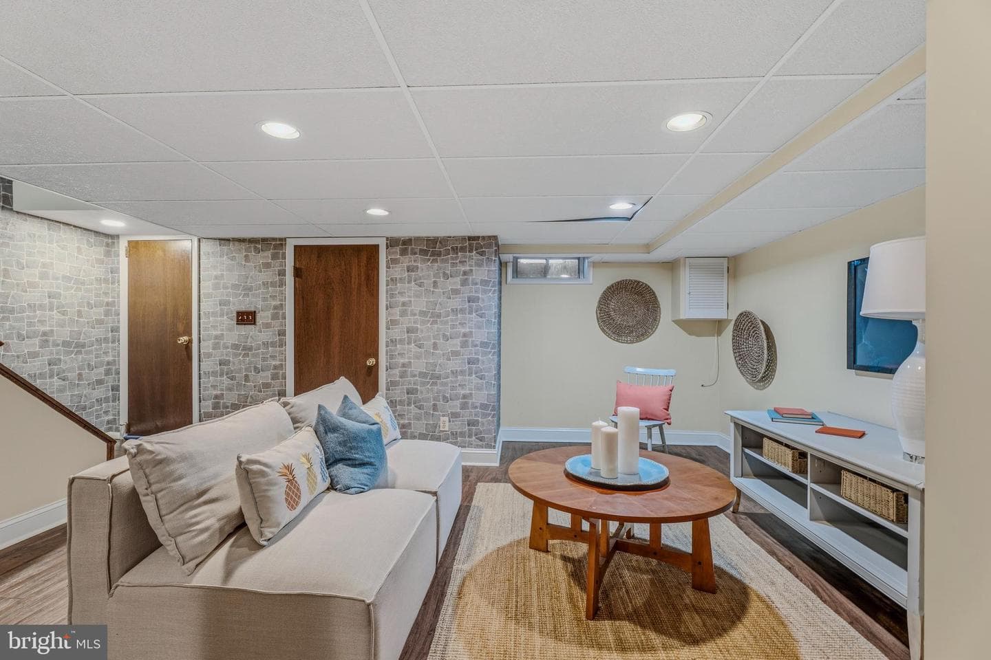 209 Burke Avenue photo 30
