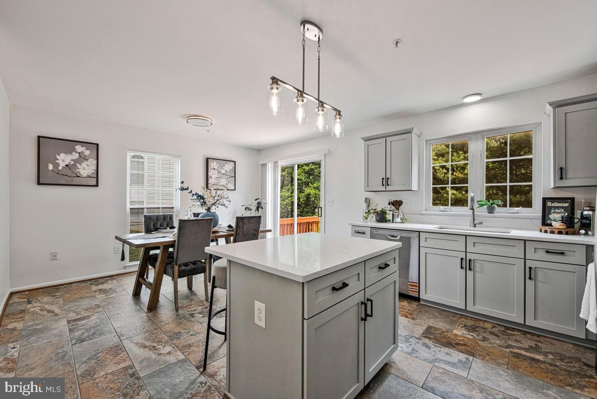 4427 Kentford Road photo 13