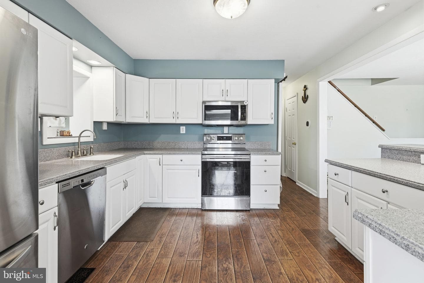 5907 Loreley Beach Road photo 15