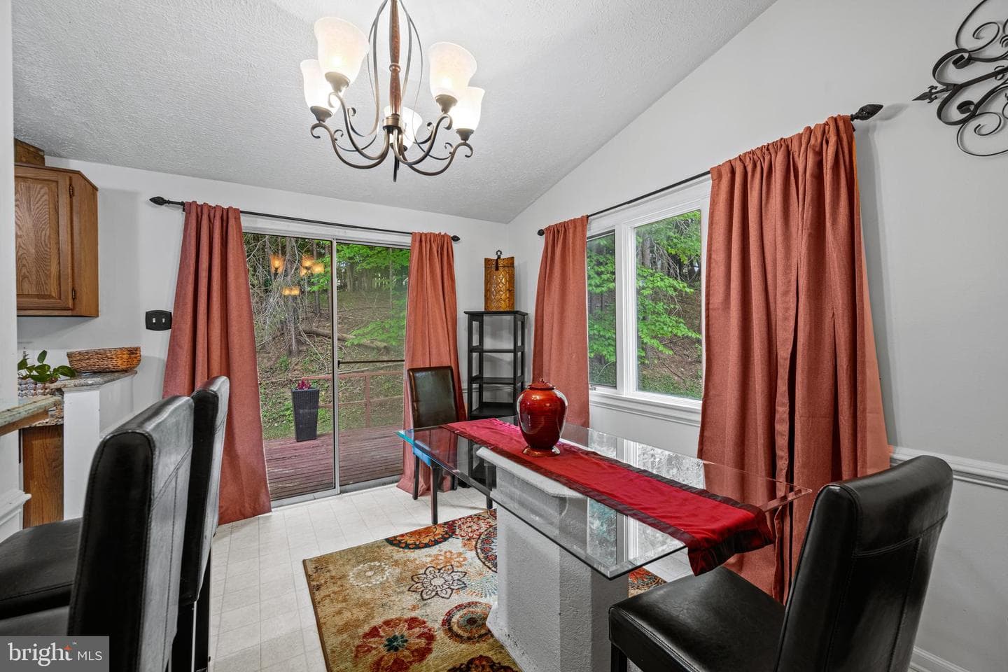 3 Robins Nest Court photo 4