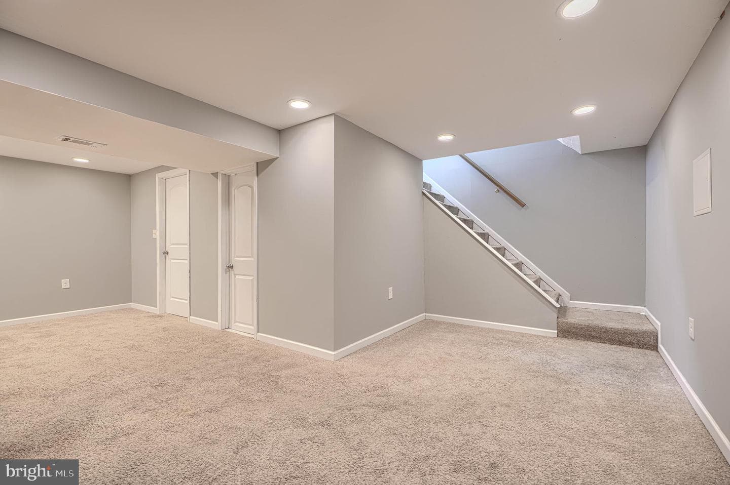 7 Ambolin Court photo 32