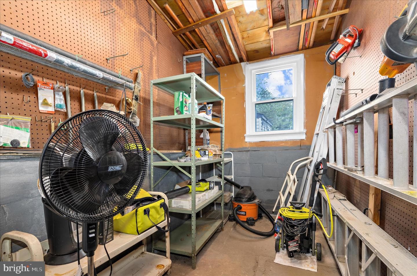 1700 Todd Ave photo 32