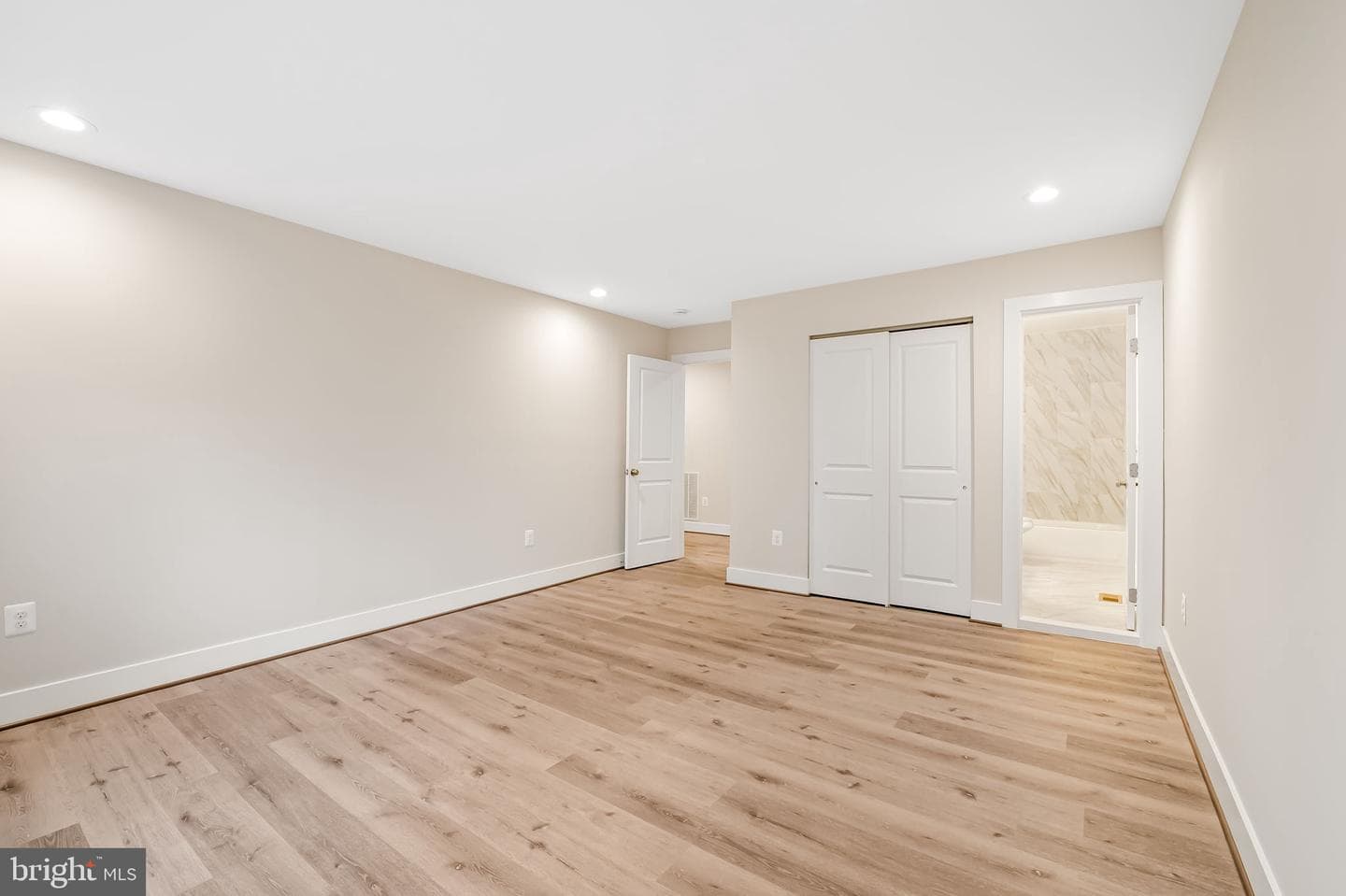 113 Edgewood Road photo 46