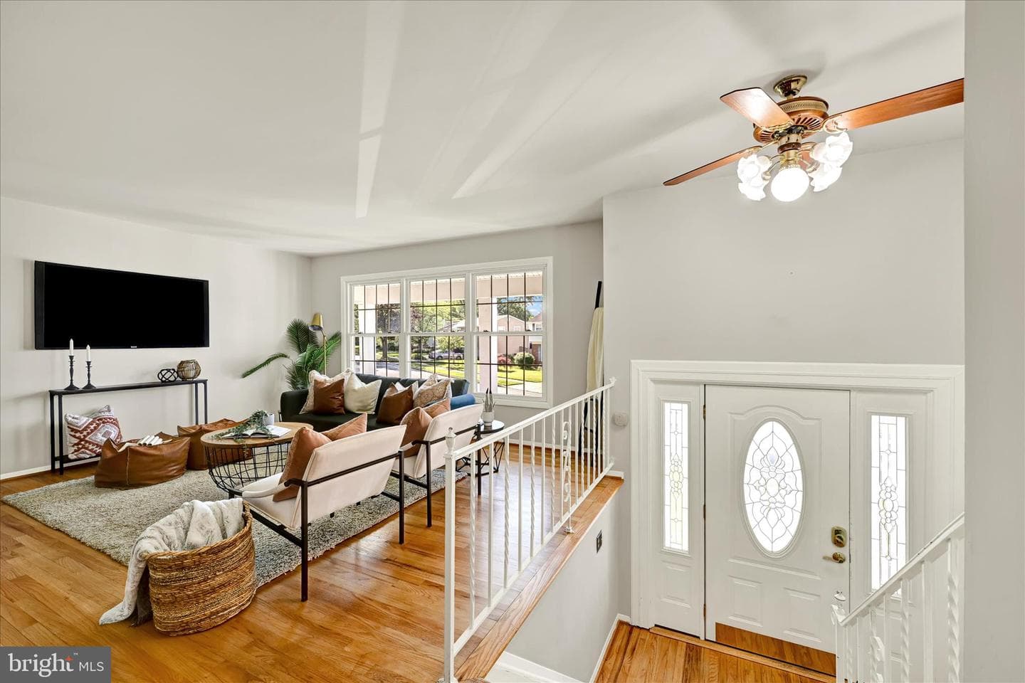2104 Triandos Drive photo 4