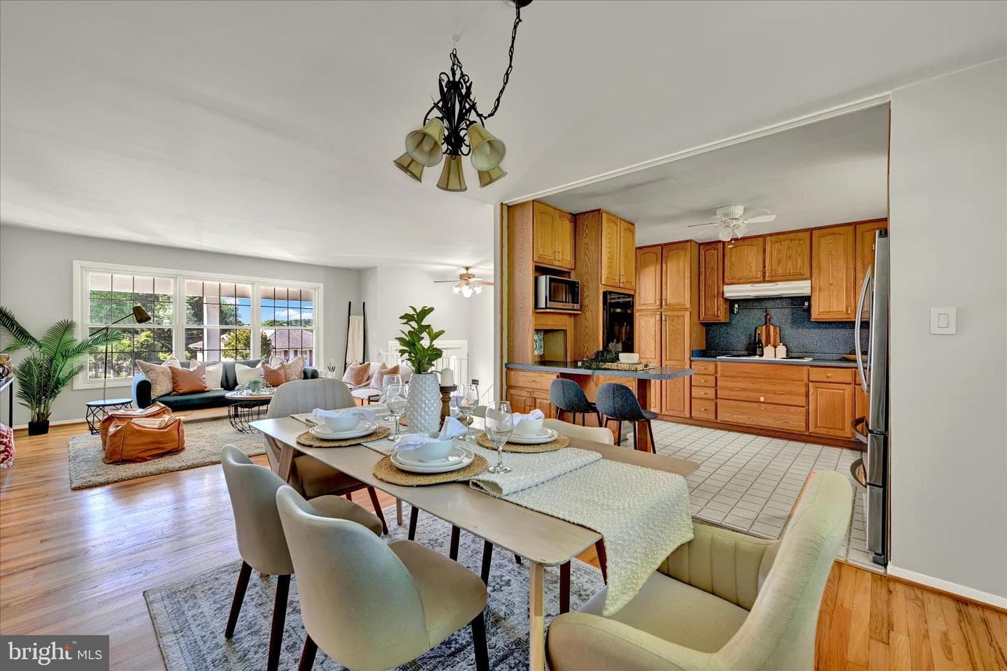 2104 Triandos Drive photo 6