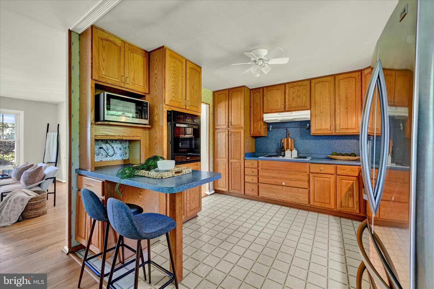 2104 Triandos Drive photo 9