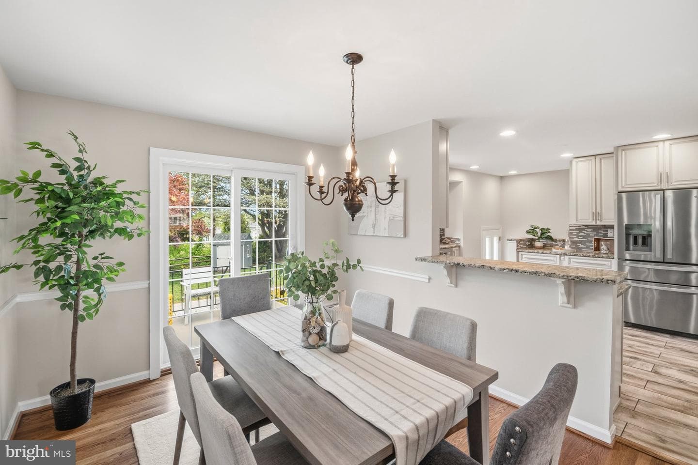 214 Chantrey Road photo 18