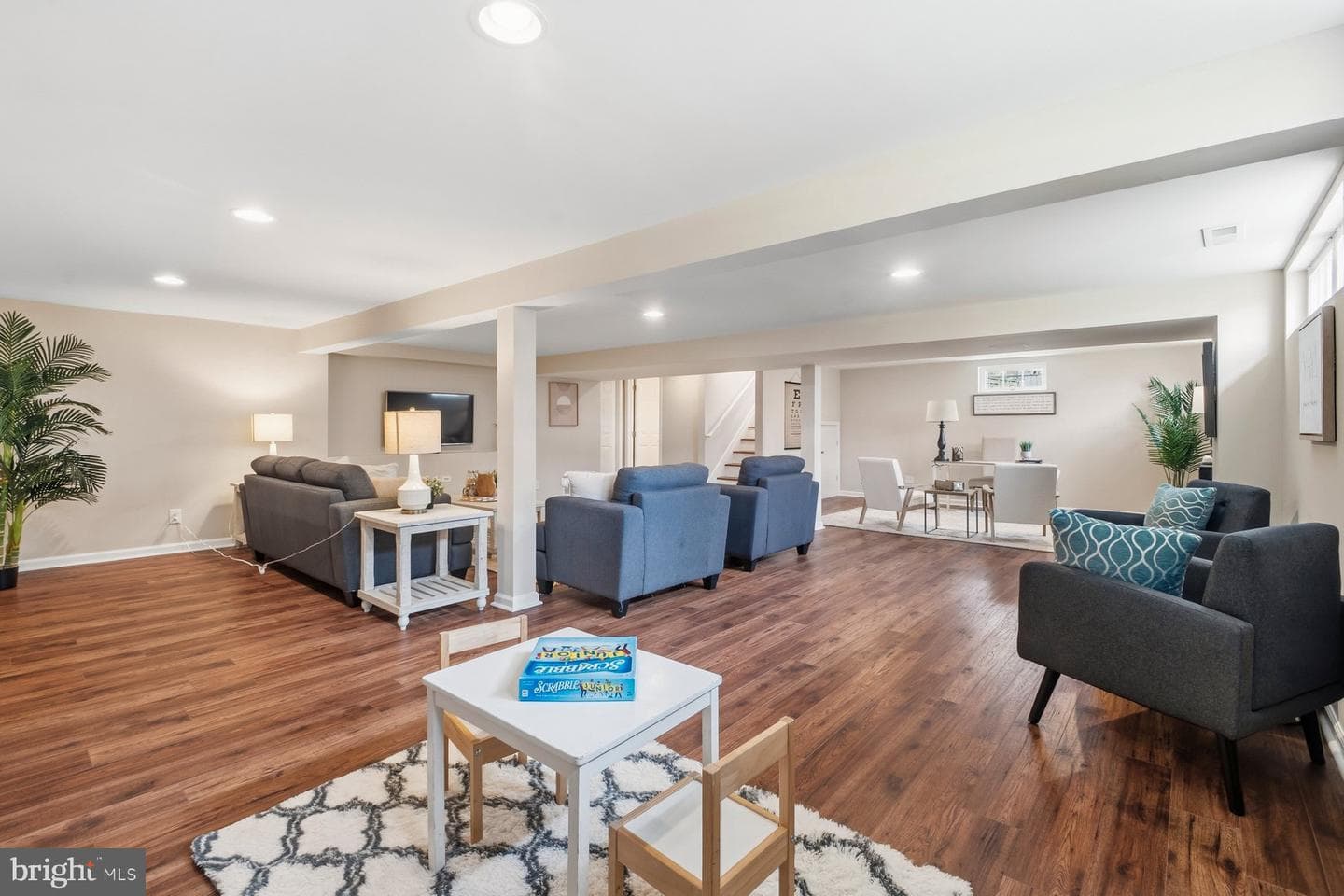 214 Chantrey Road photo 44