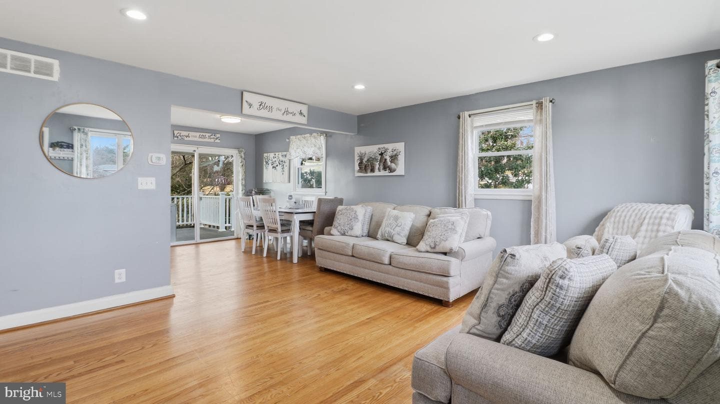 115 Seminary Avenue photo 12