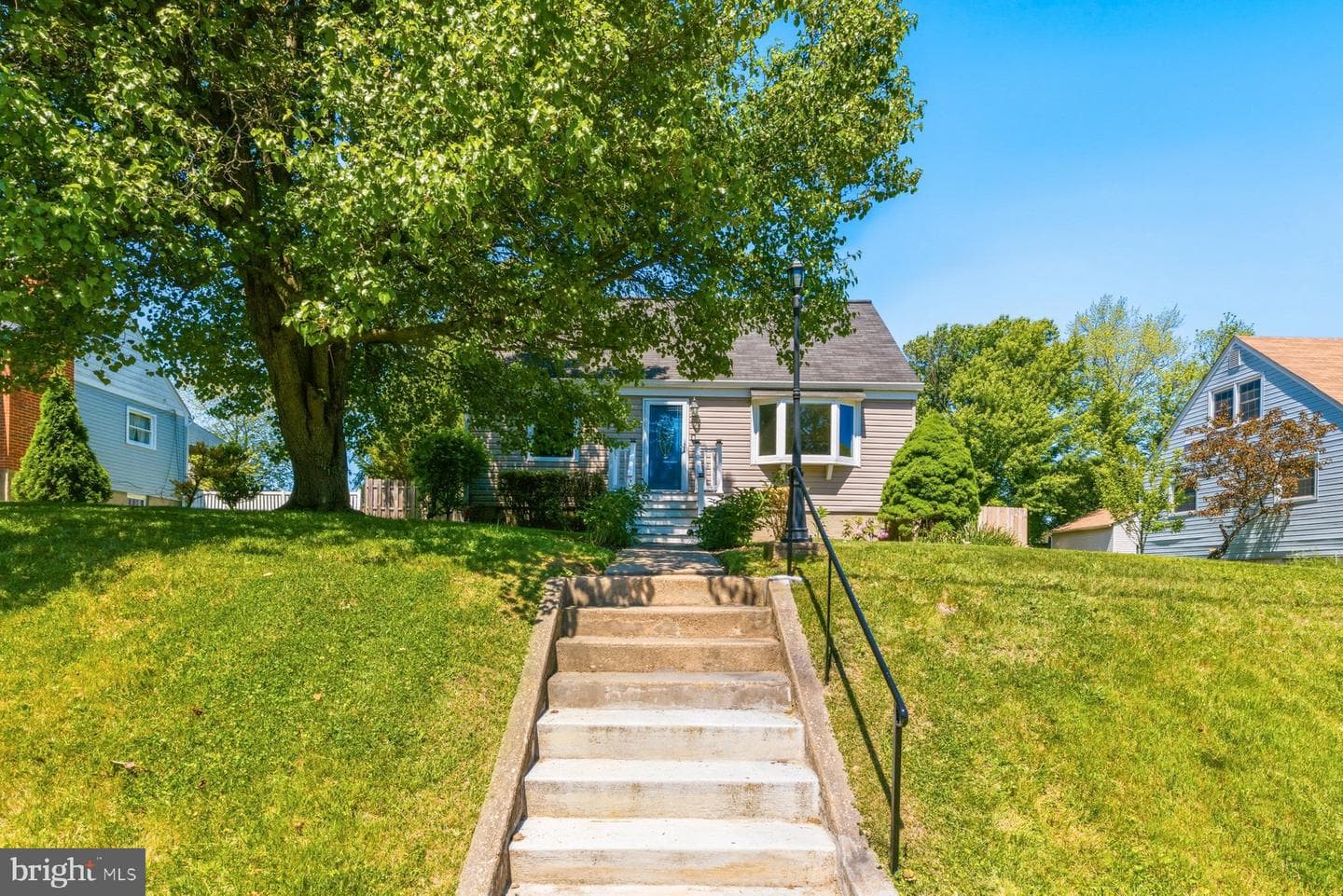 9704 Oakdale Avenue photo 2