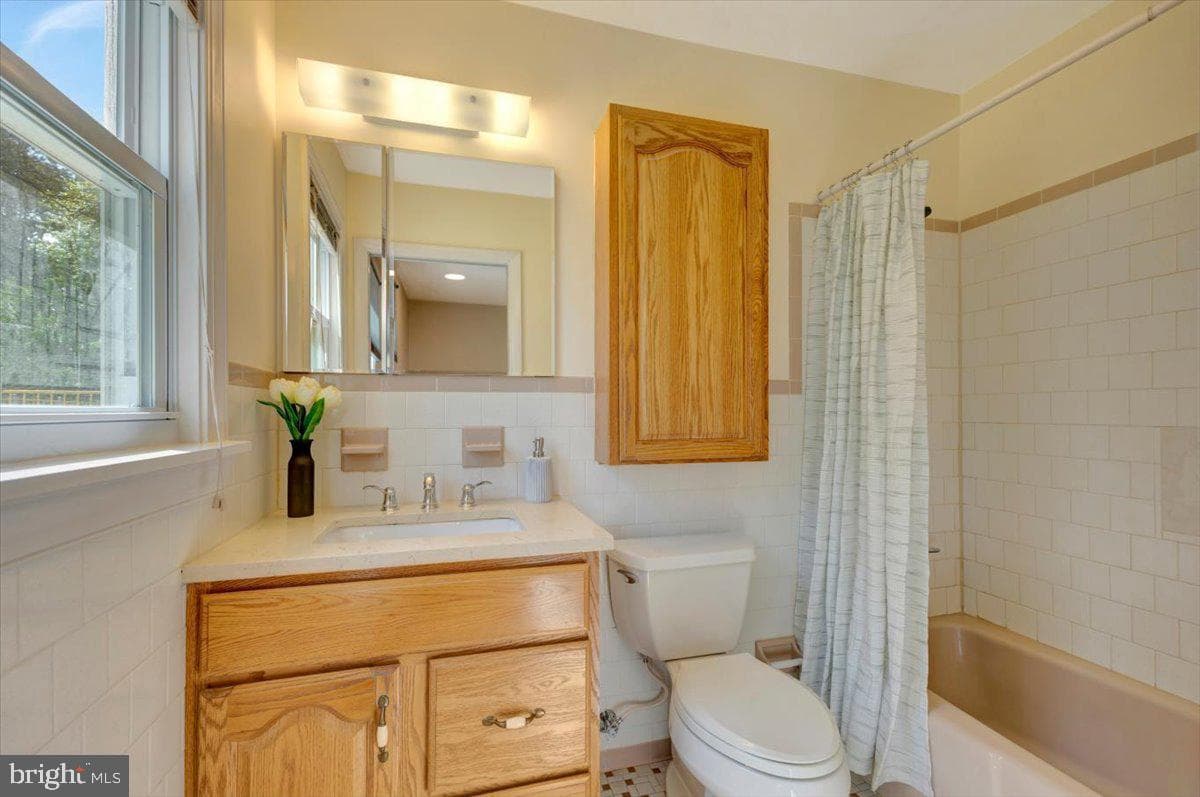 101 Sunnyking Drive photo 14