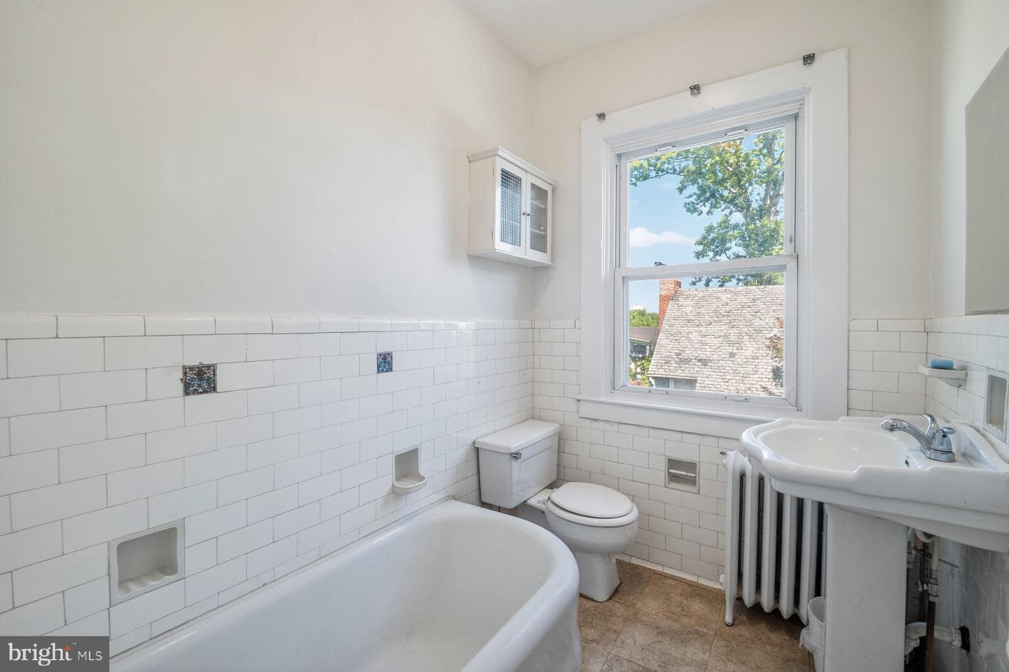 121 Forest Avenue photo 23
