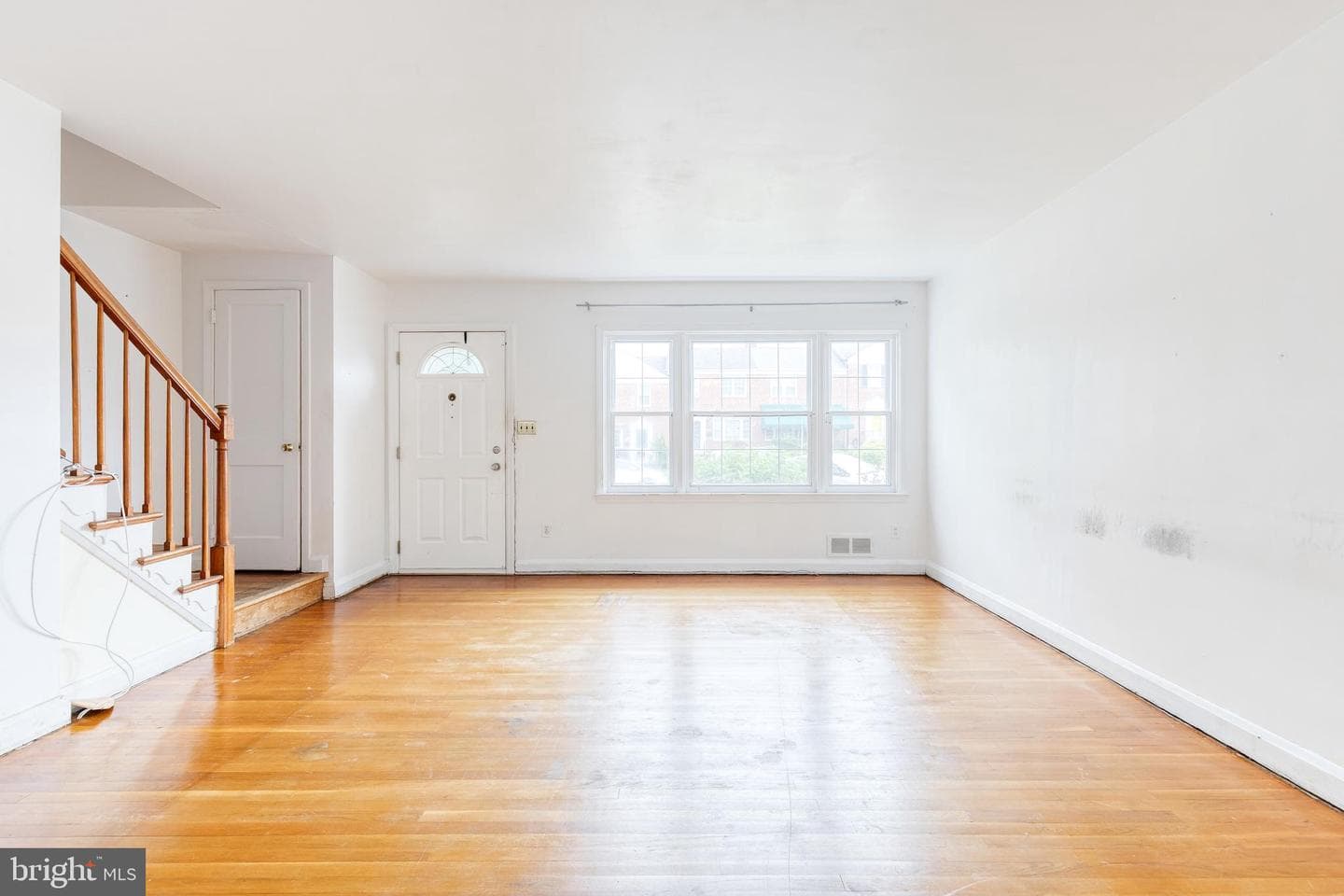 934 Radcliffe Road photo 4