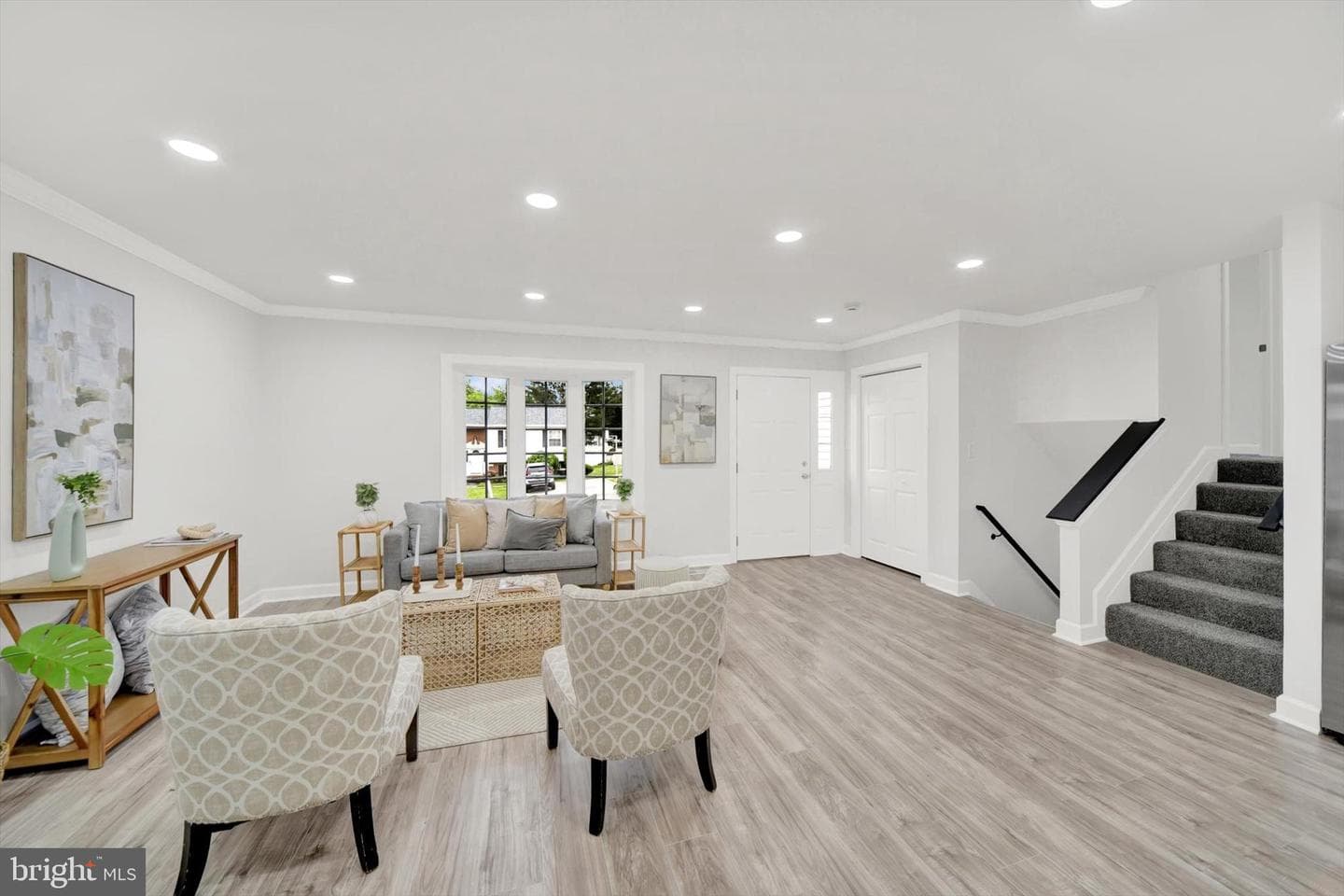 3808 Perryhurst Place photo 2