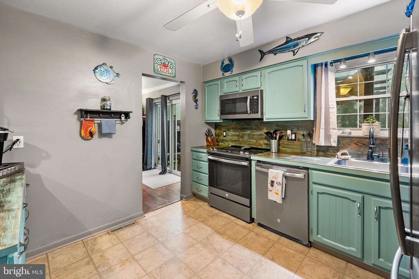 2620 Tulip Avenue photo 9