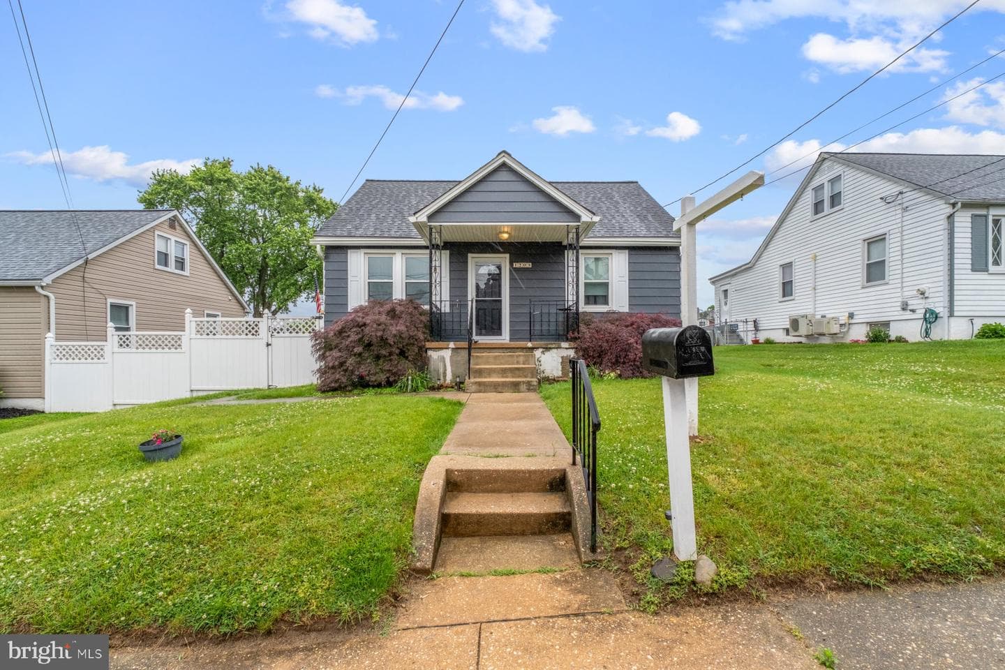 1209 Hilldale Road photo 2