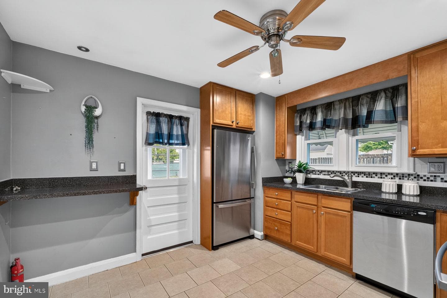 1209 Hilldale Road photo 8