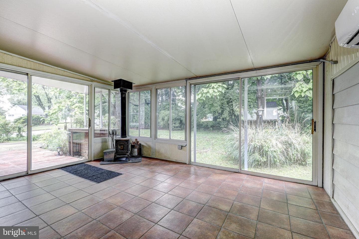 7500 Rocksham Drive photo 9