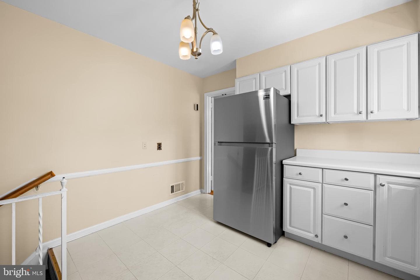 8407 Thornton Road photo 10
