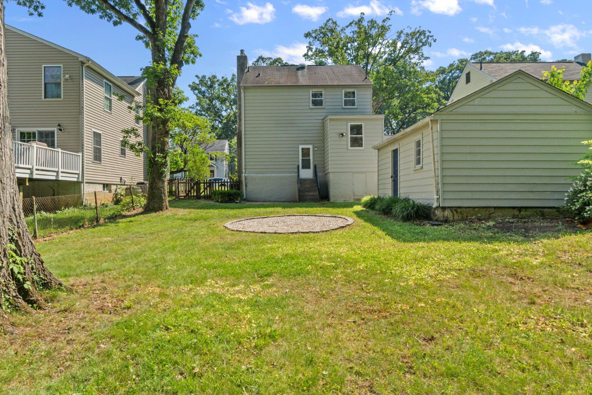 419 Locust Drive photo 15