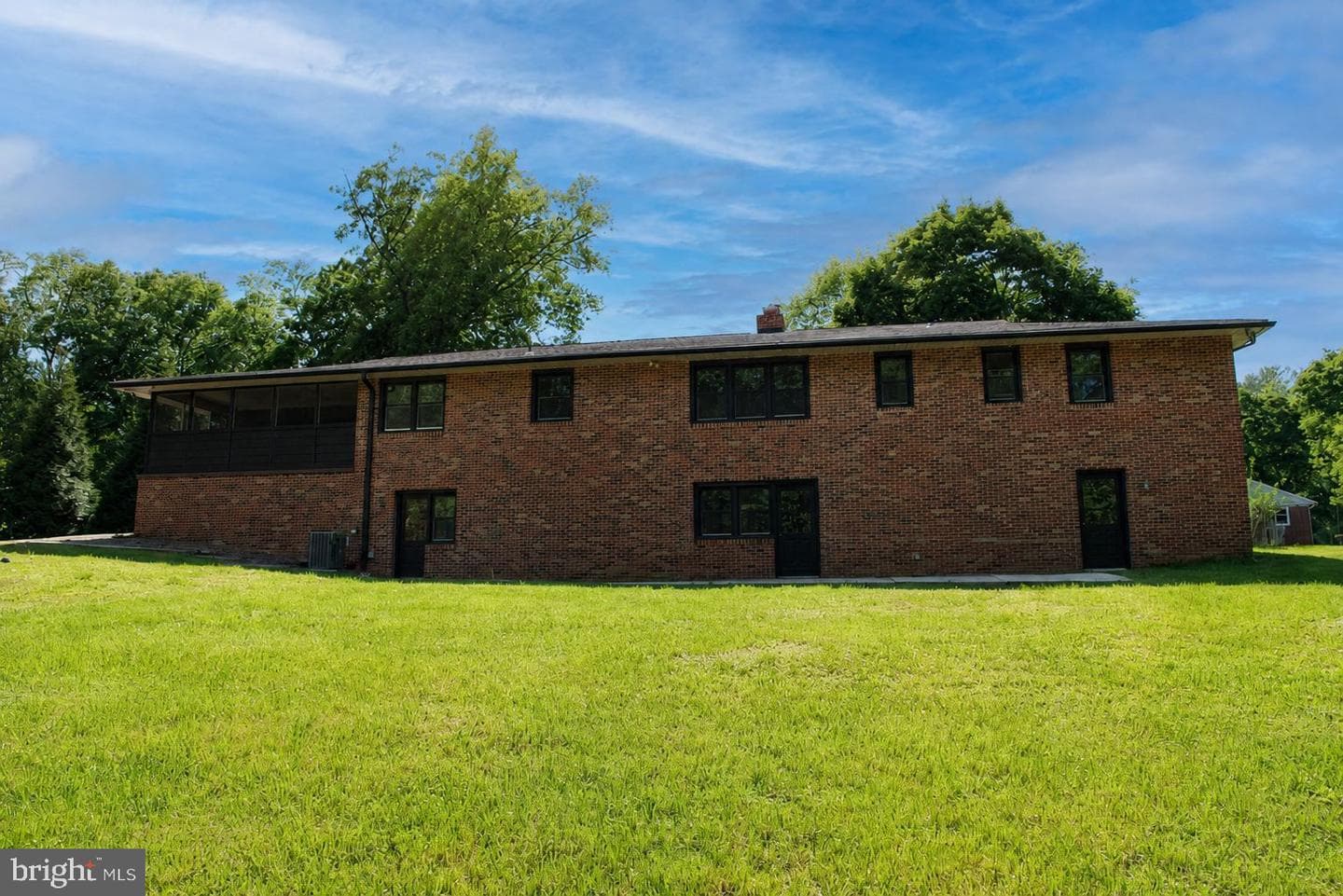 600 Earlton Court photo 83