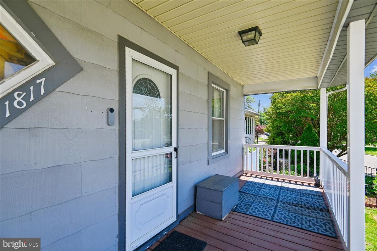 1817 Maxwell Ave photo 7