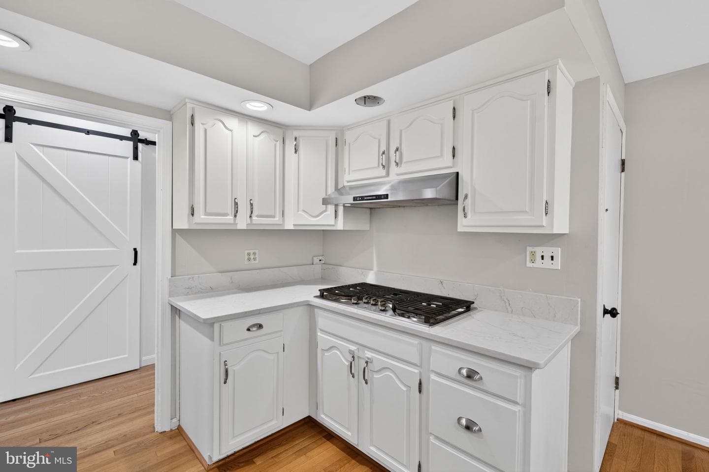 401 Allview Court photo 18