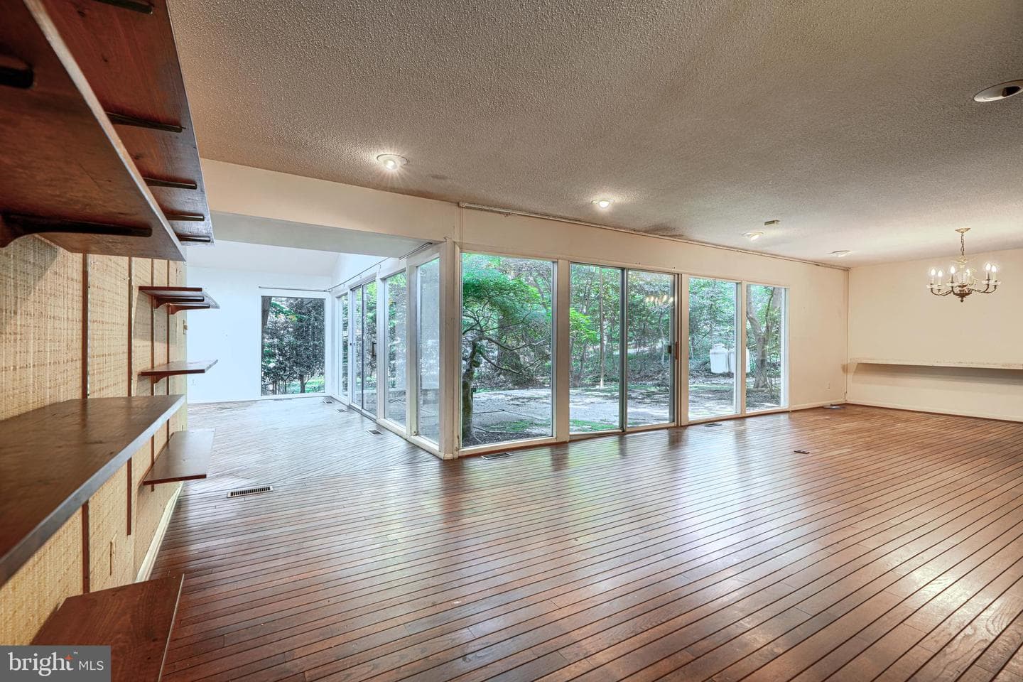 2 Kenmont Court, Owings Mills