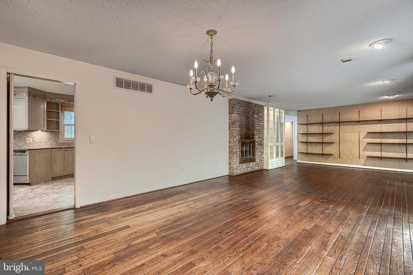 2 Kenmont Court photo 31