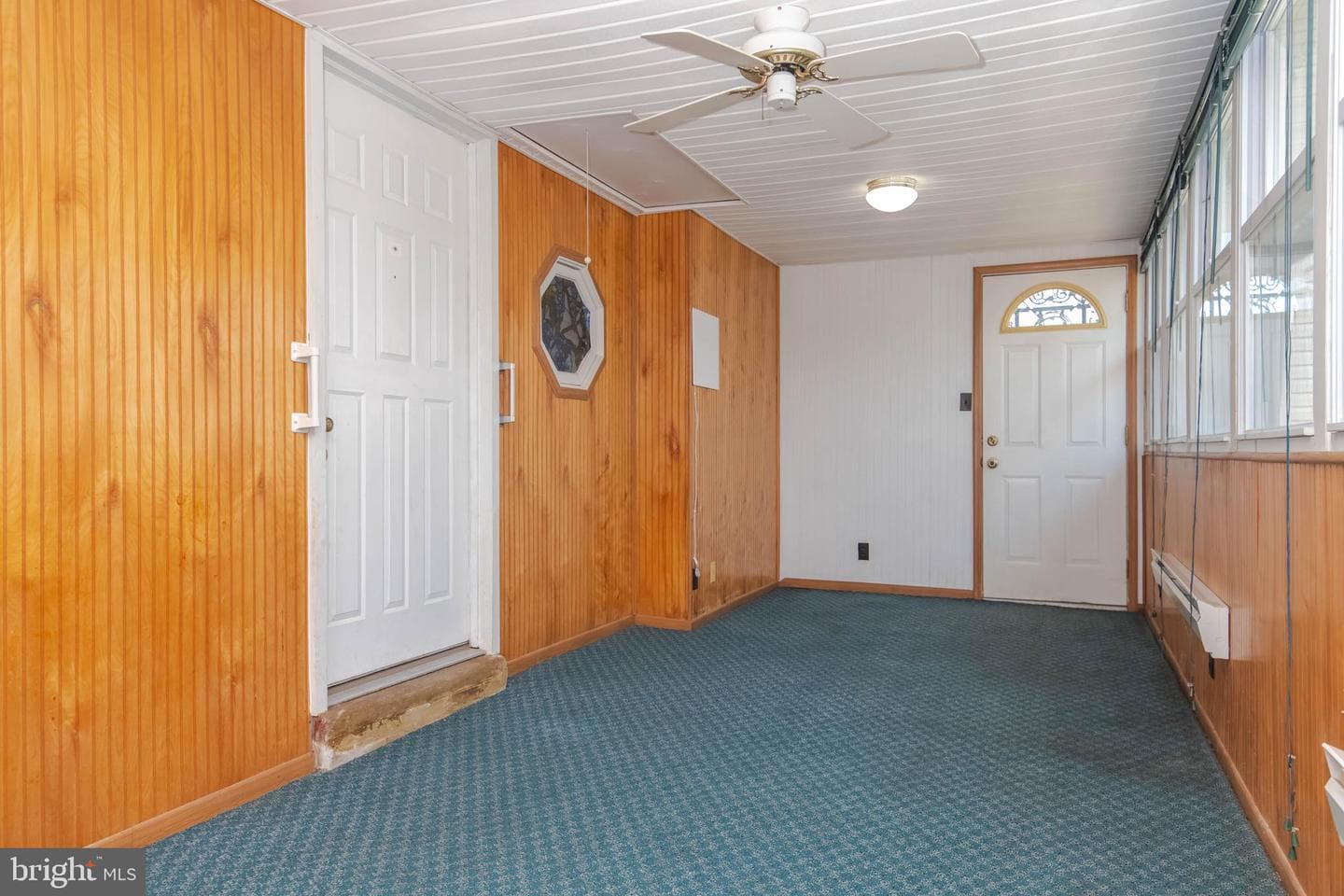 2411 Saratoga Avenue photo 5