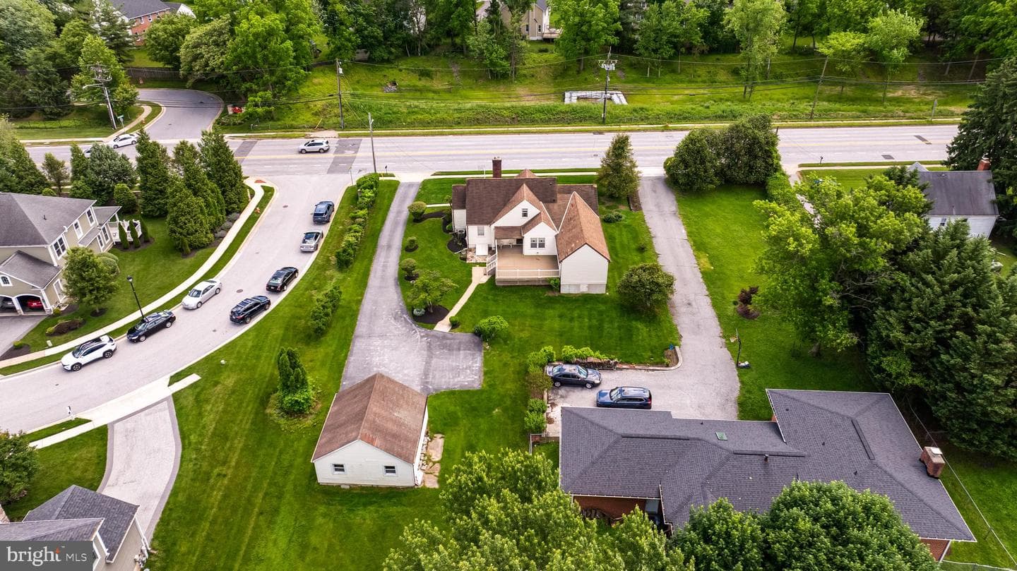 210 W Timonium Road photo 63