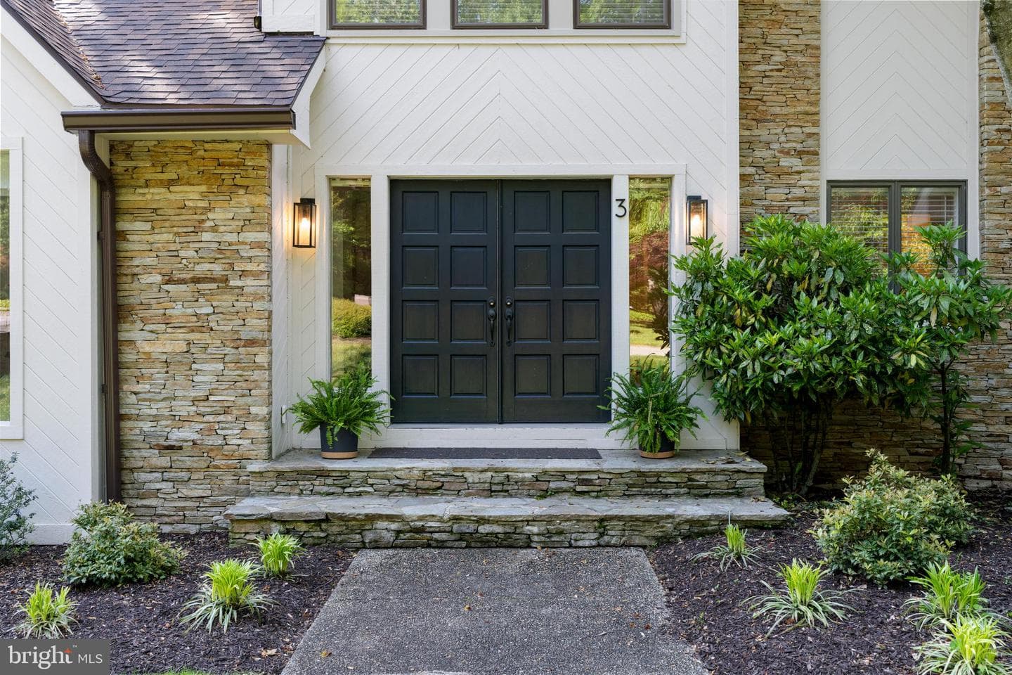 3 Roland Court photo 9